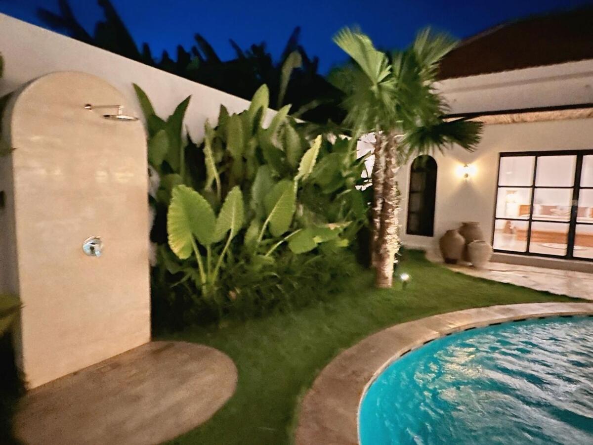 Amerta Villa Seminyak Exteriör bild